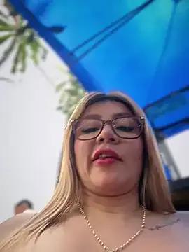 StripChat DIANITA_1988 is Freechat DIANITA_1988 — Naked cucumber pussy squirt. Family home